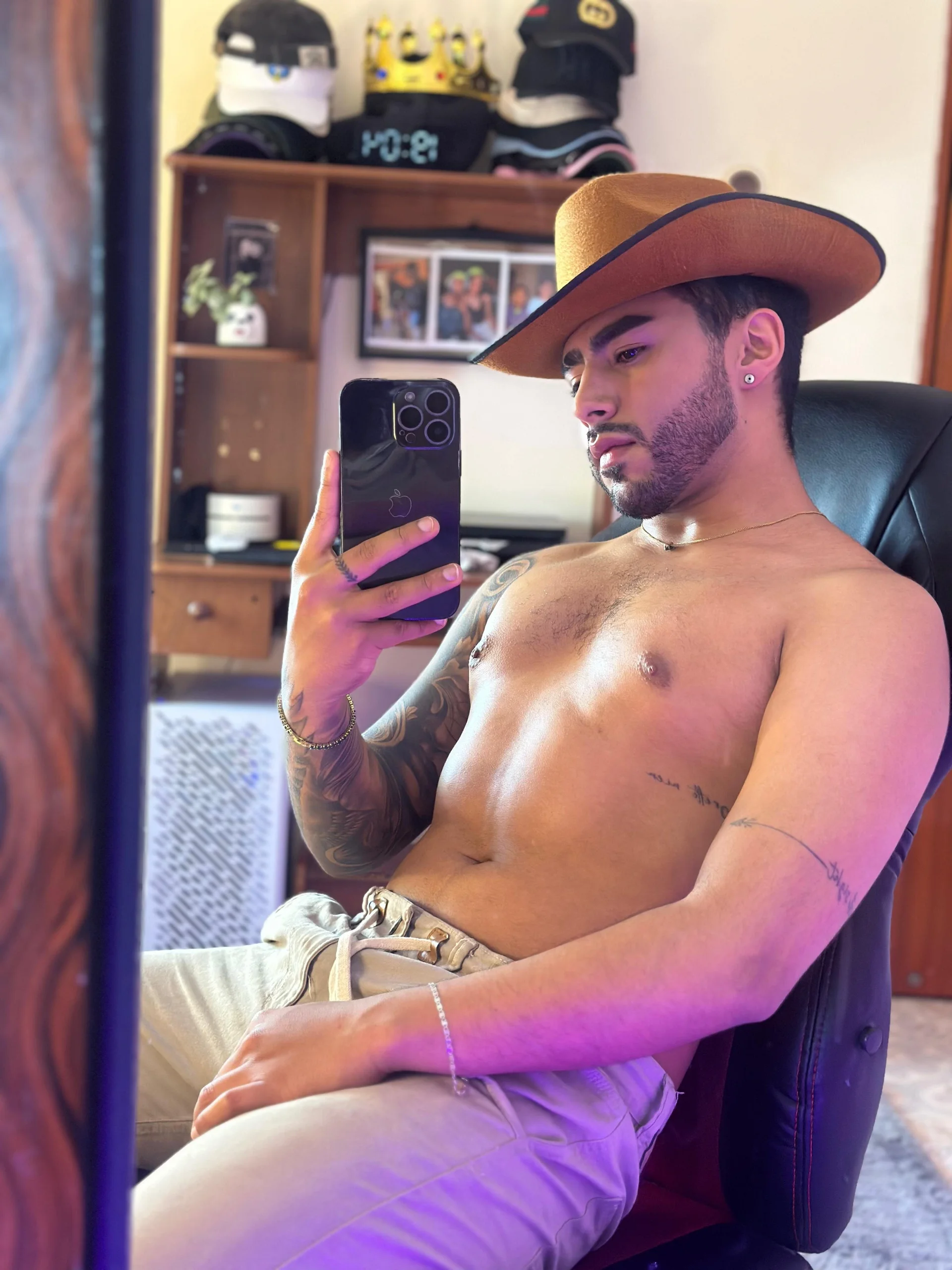 XXX Porn Photo of Nude ItsMeEros 359