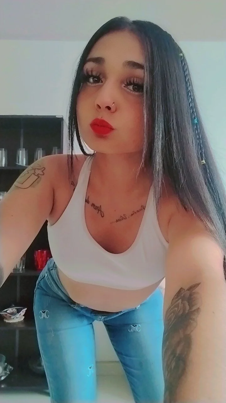 XXX Porn Photo of Nude daniii-vgg 12