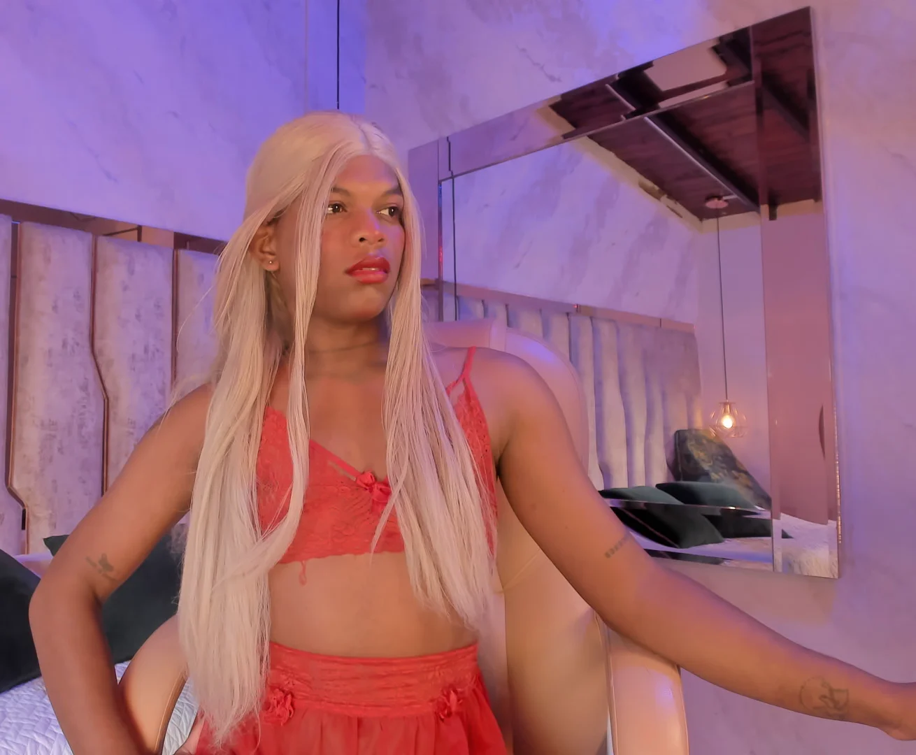 XXX Porn Photo of Nude ari_monet 19