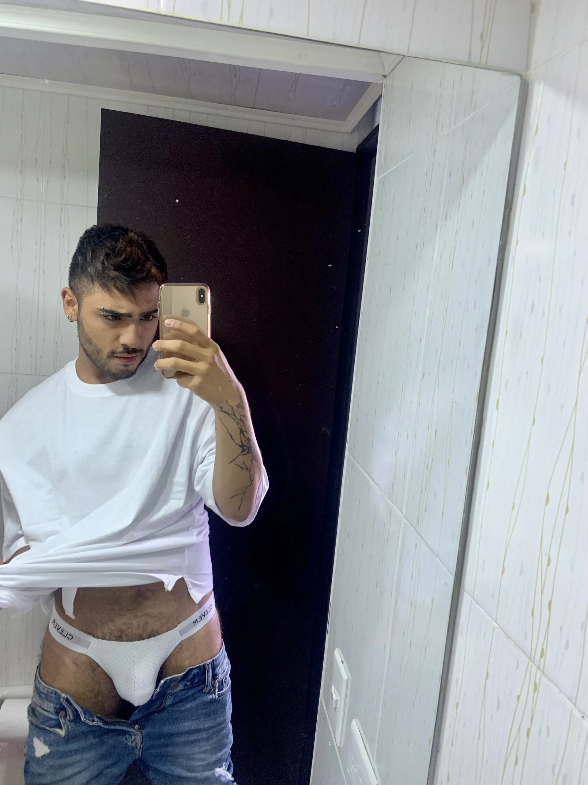 XXX Porn Photo of Nude imferrer 10