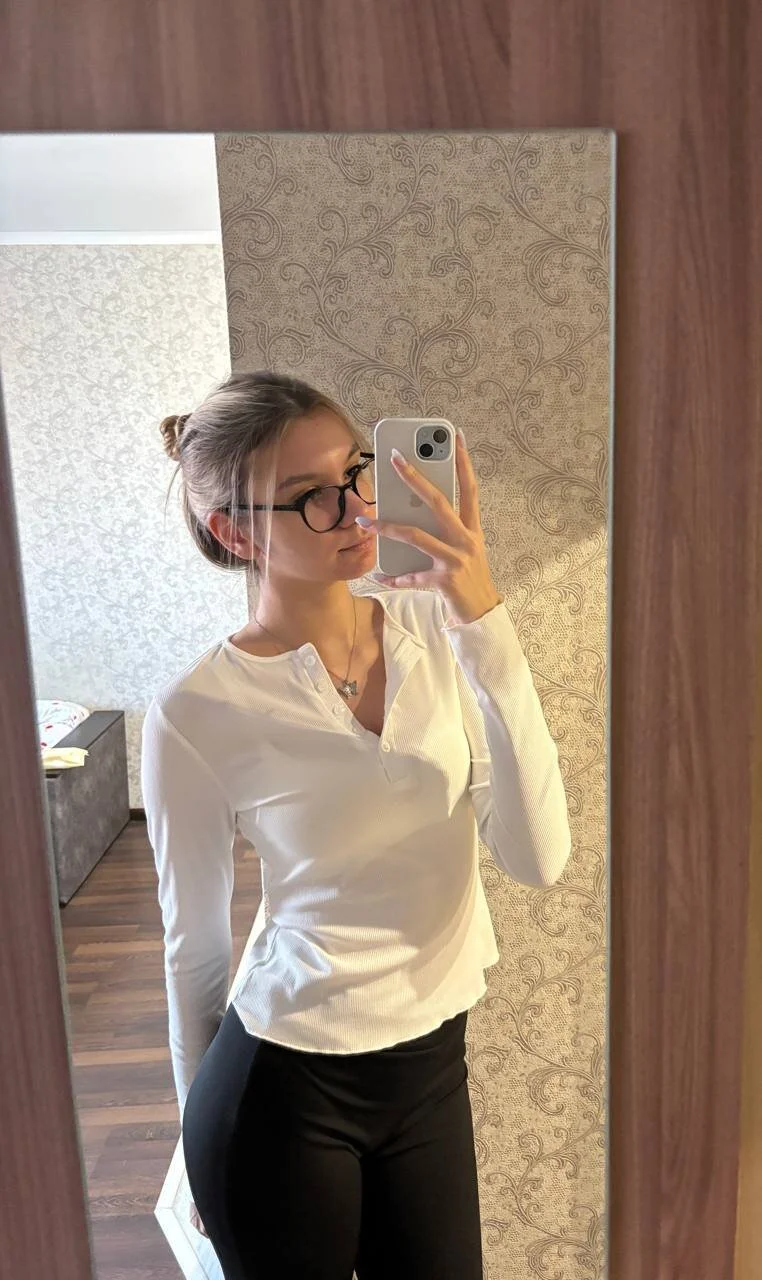 XXX Porn Photo of Nude BrynnHolverson 75