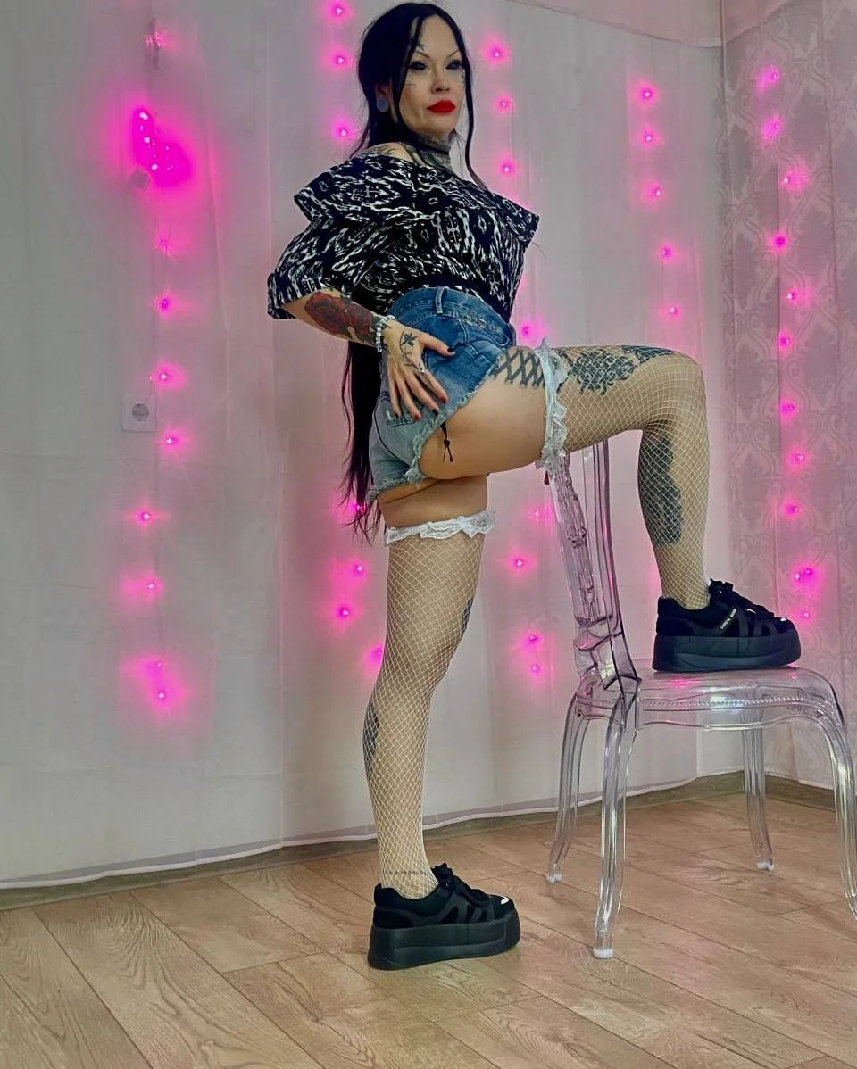 XXX Porn Photo of Nude Megan_Black_Moon 50