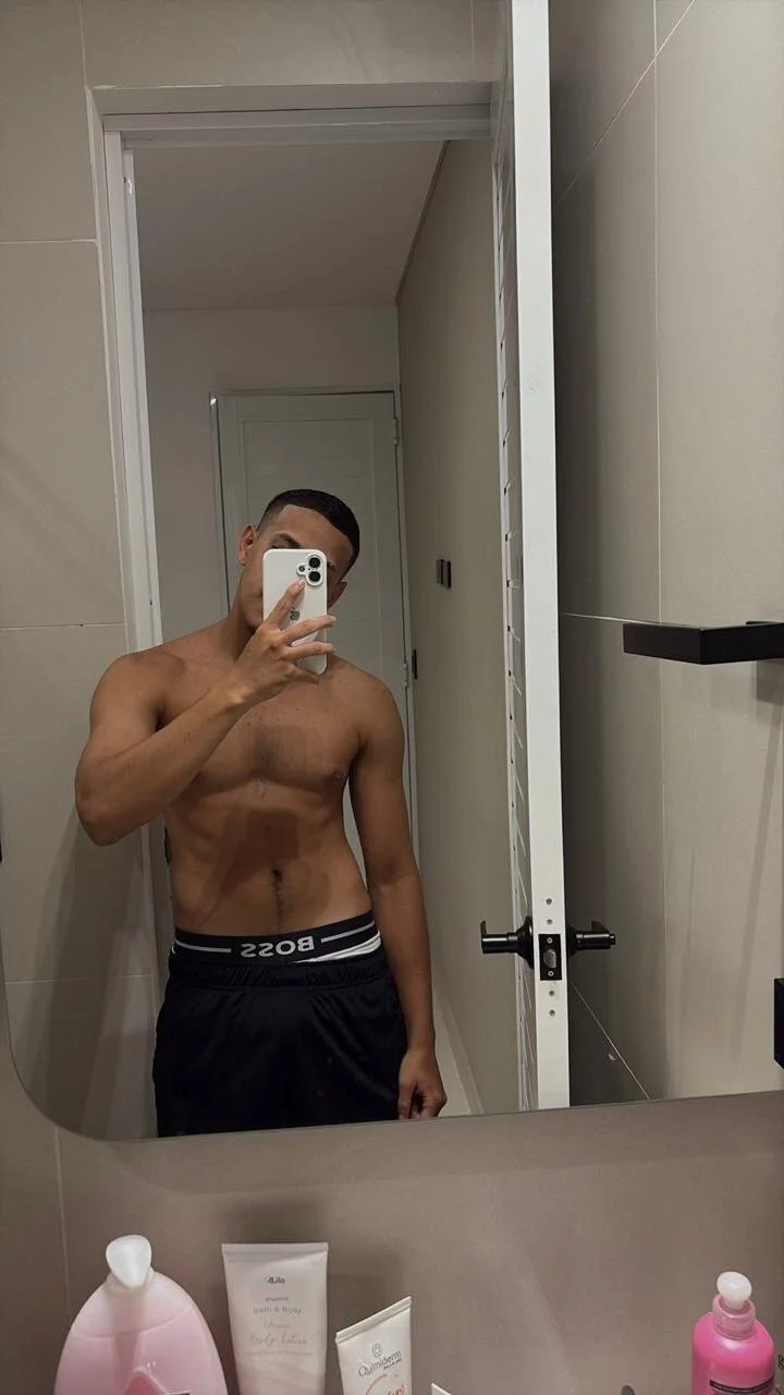 XXX Porn Photo of Nude mrlonzdf 2