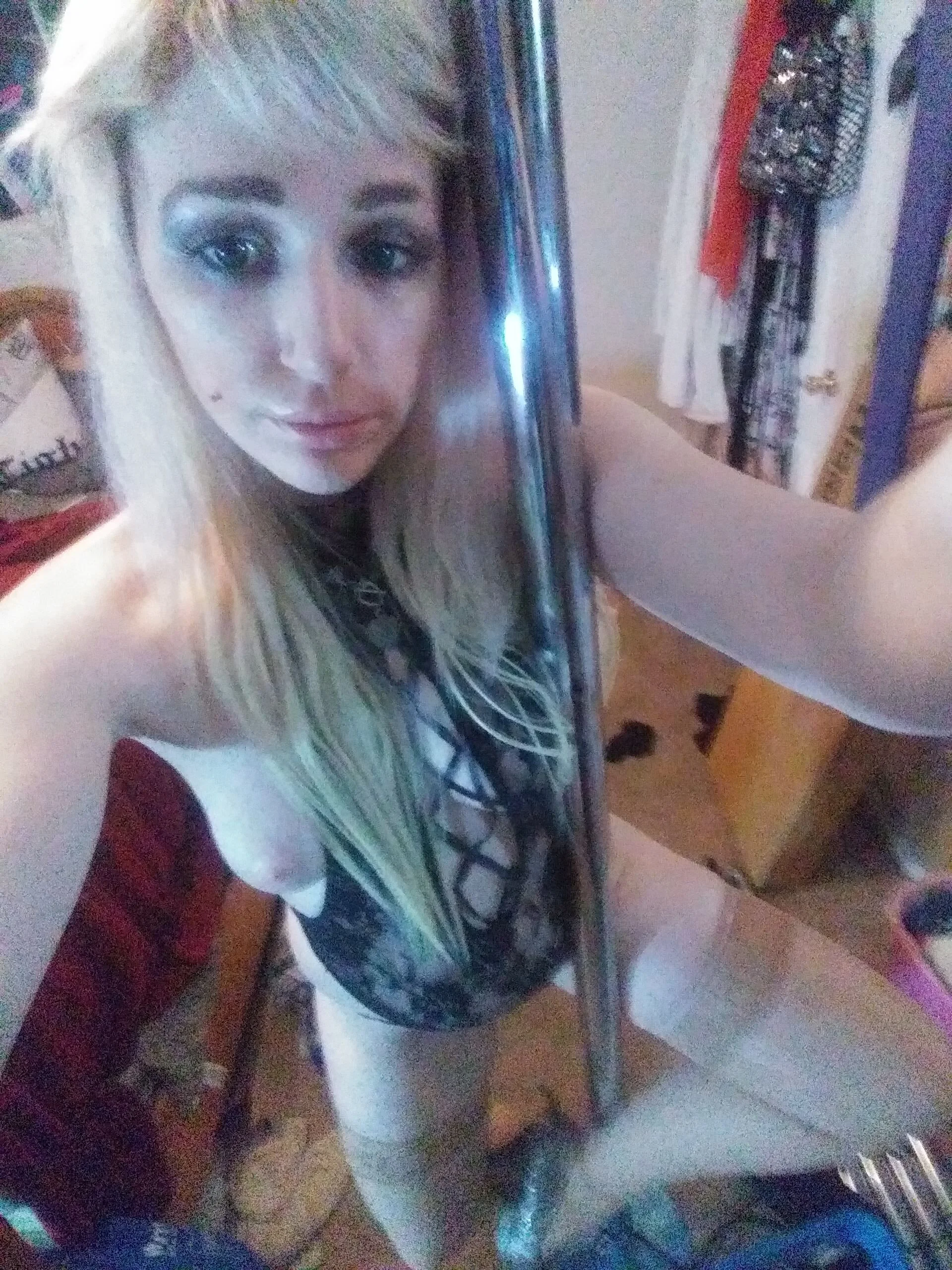 XXX Porn Photo of Nude sugahfreeee 140