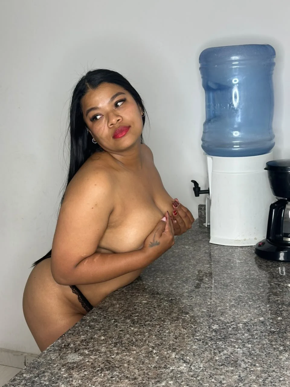 XXX Porn Photo of Nude MorenaTemptressX 9