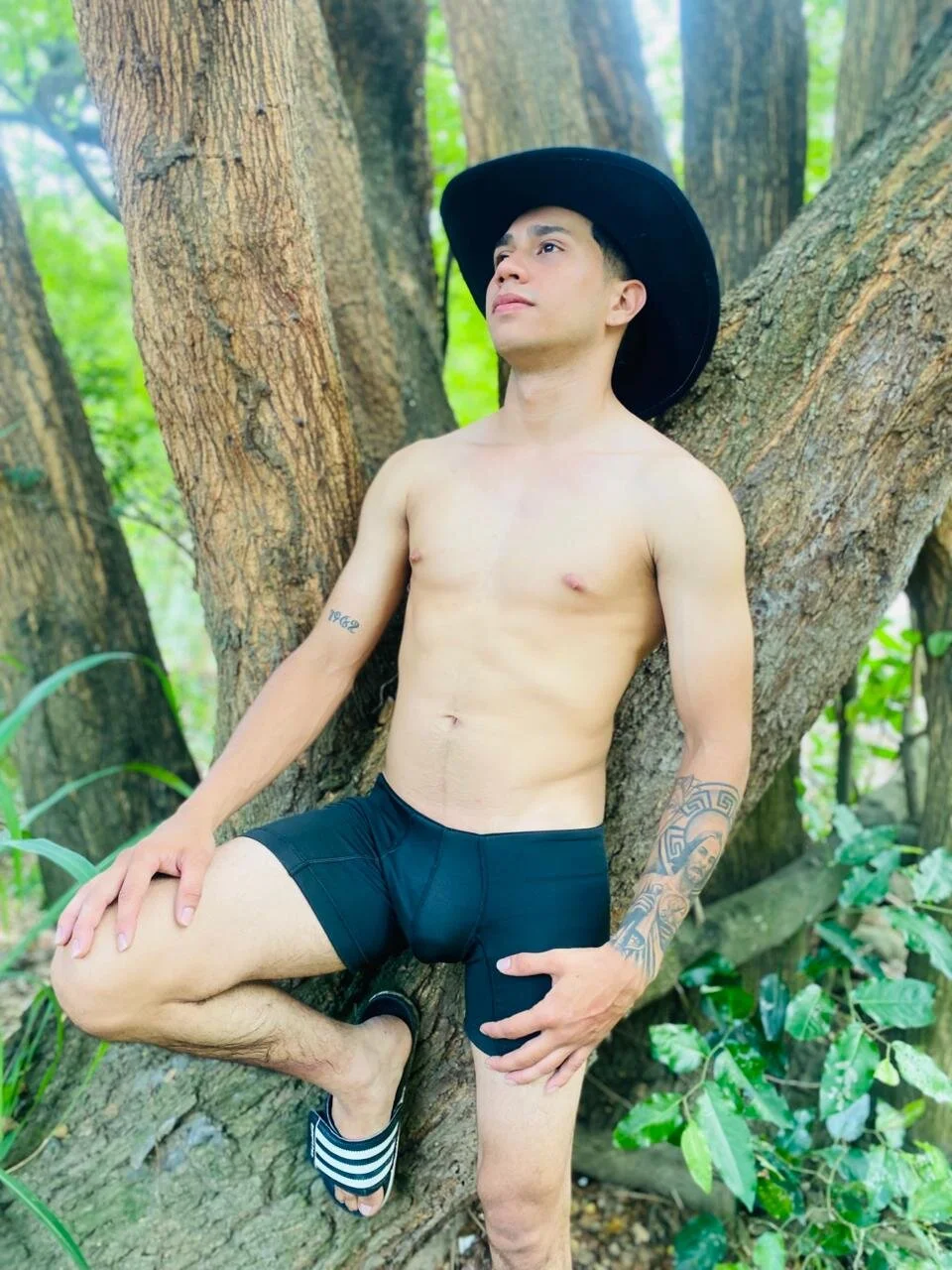 XXX Porn Photo of Nude JamesRoadd 5