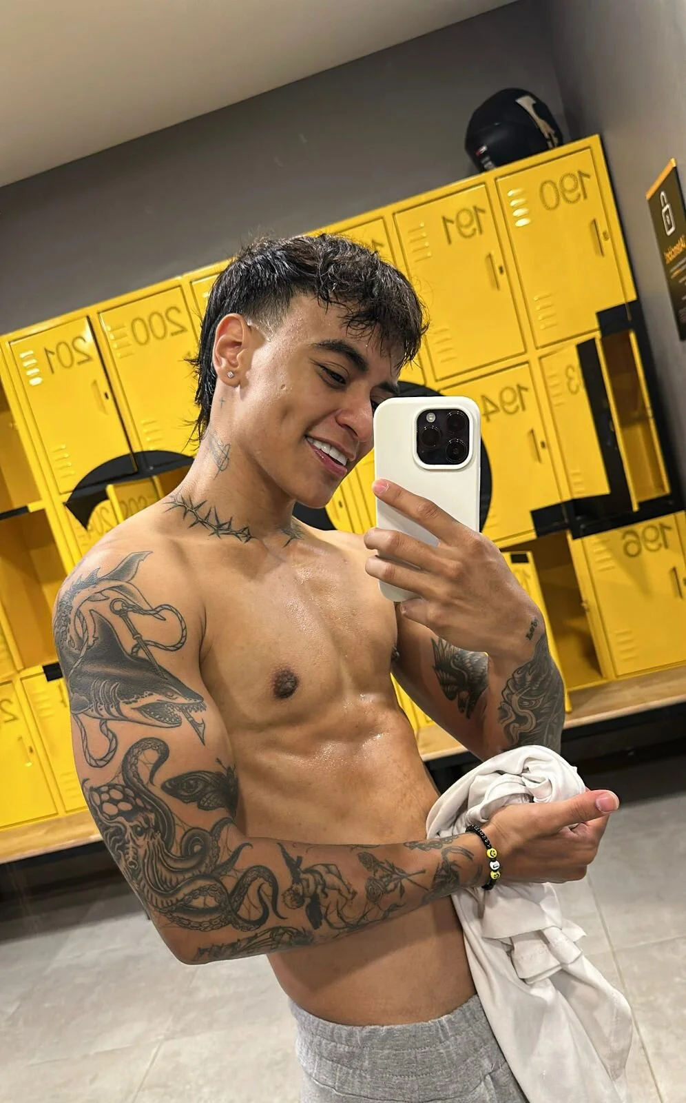 XXX Porn Photo of Nude Ftm_xxxperiencie 17