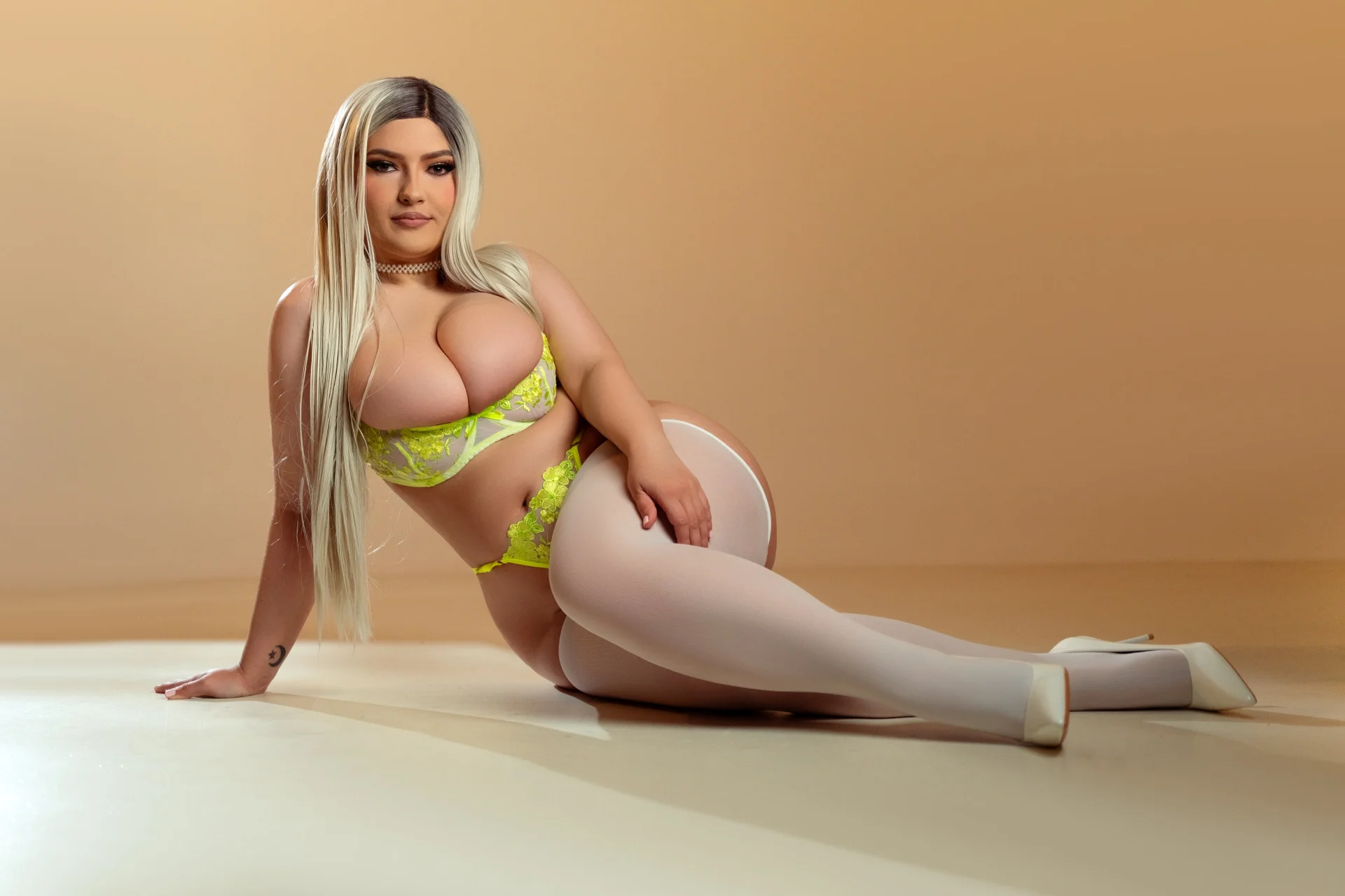 XXX Porn Photo of Nude MiaMckenna 21