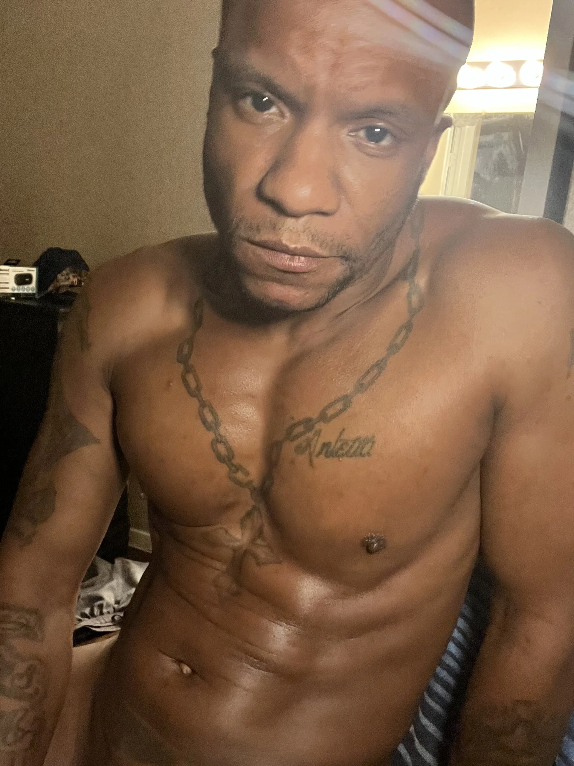 XXX Porn Photo of Nude Sexyassblkman 2