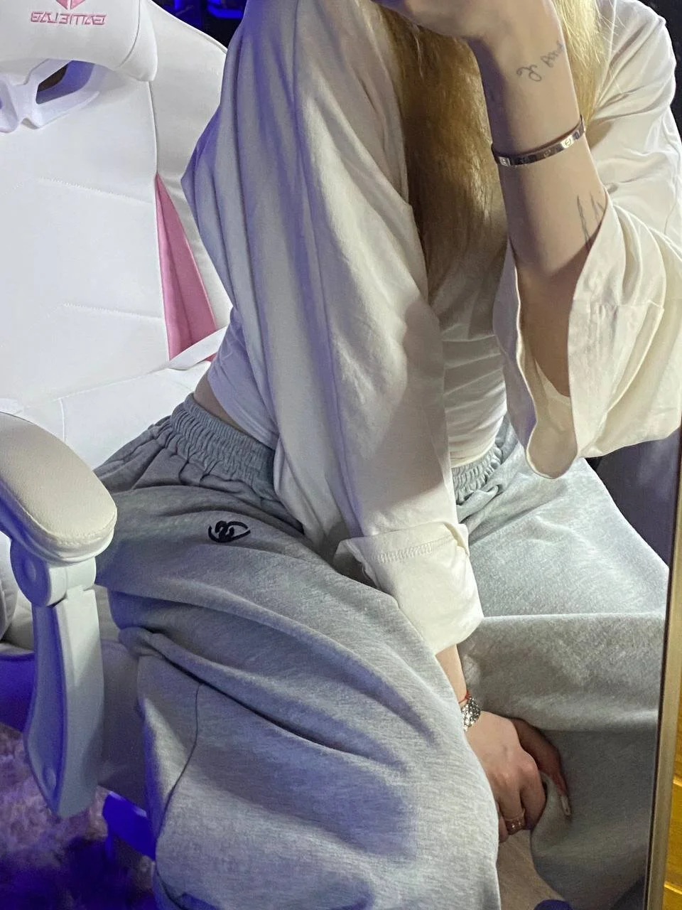 XXX Porn Photo of Nude FrederickaHoppel 13