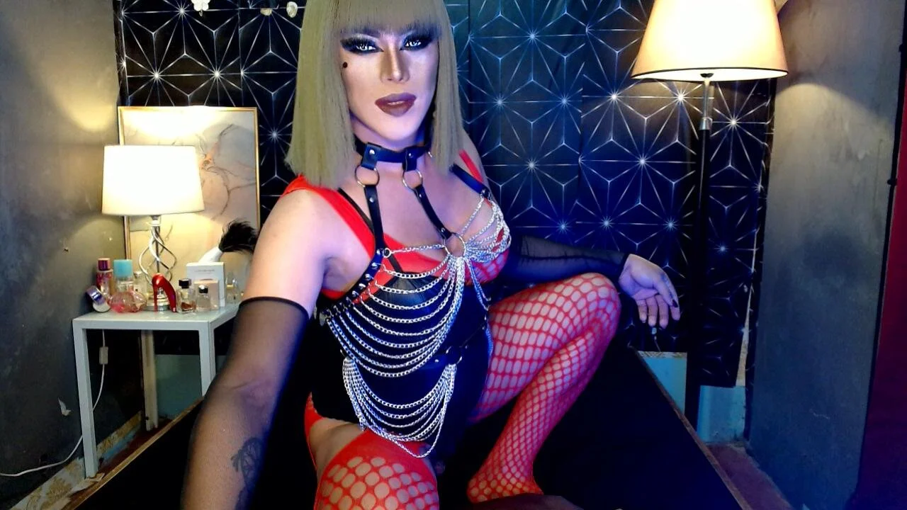XXX Porn Photo of Nude UrtopshemalegoddessAliyah 10