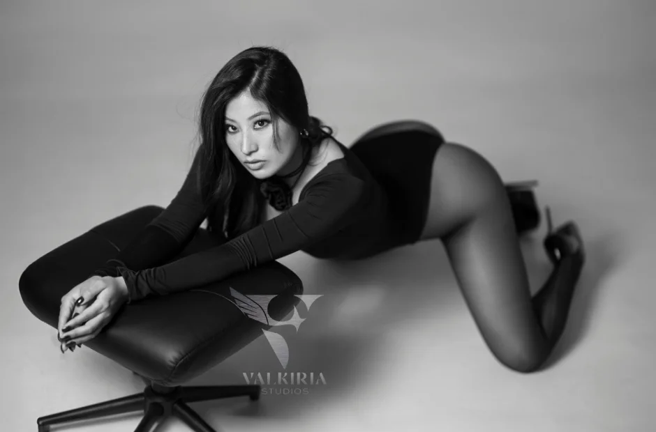 XXX Porn Photo of Nude hannah_howeell__ 13