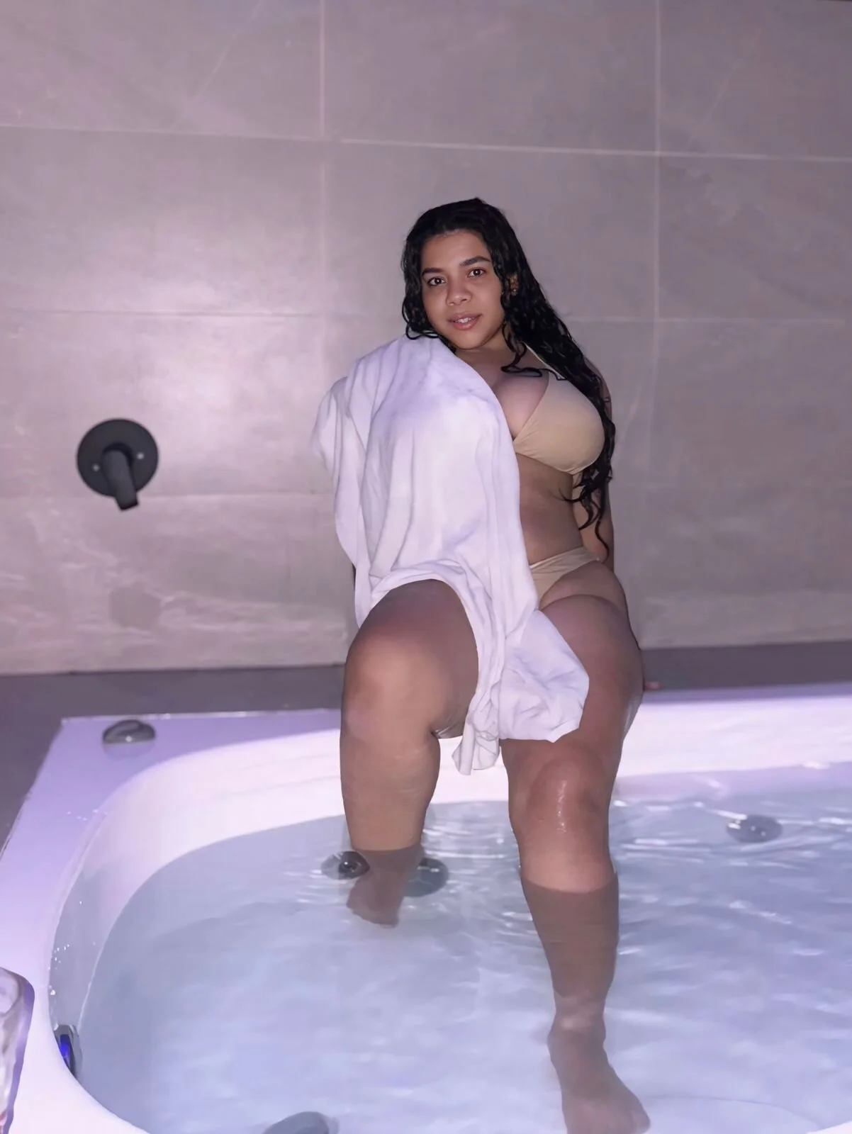XXX Porn Photo of Nude yulissa18 1