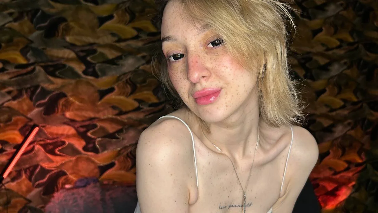 XXX Porn Photo of Nude WhySoReal 6