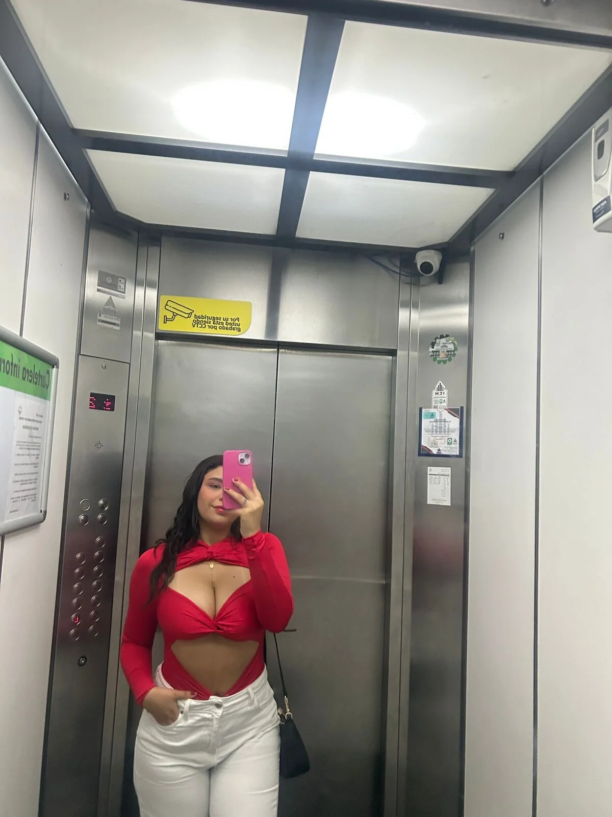 XXX Porn Photo of Nude evelin_villan 3