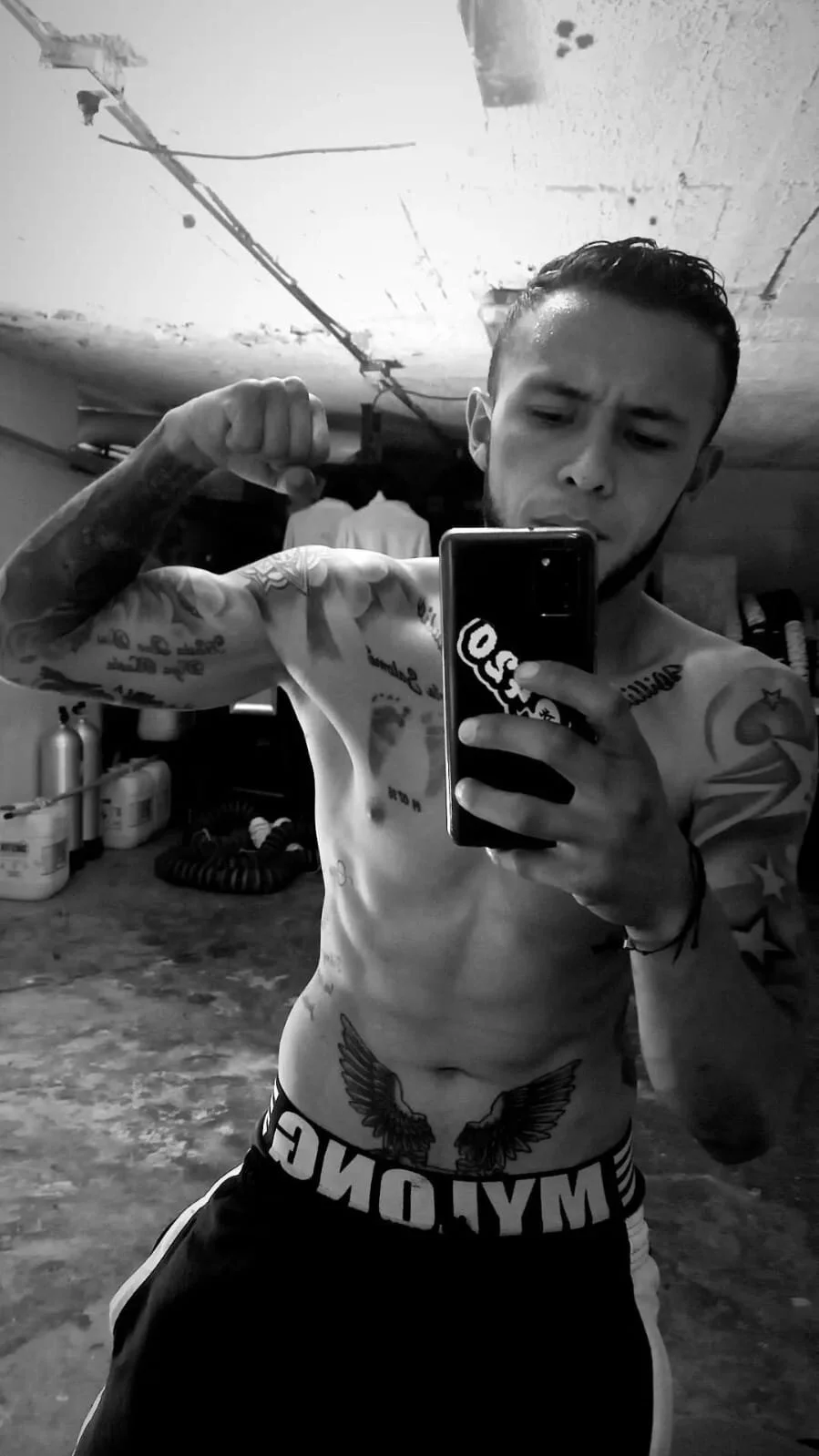 XXX Porn Photo of Nude sebastian_horny 6