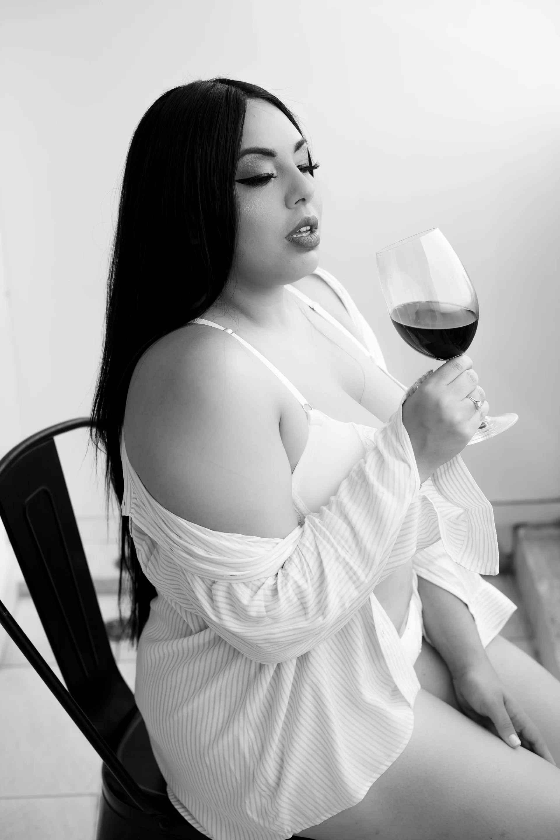 XXX Porn Photo of Nude Internacionalist7 2