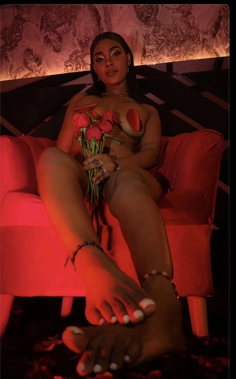 XXX Porn Photo of Nude zaracollins01 16