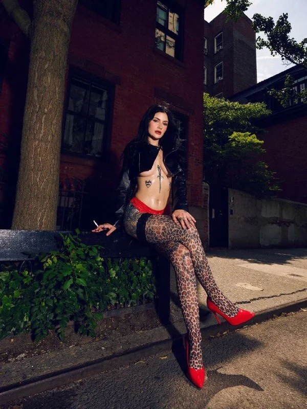 XXX Porn Photo of Nude devingodsin 3