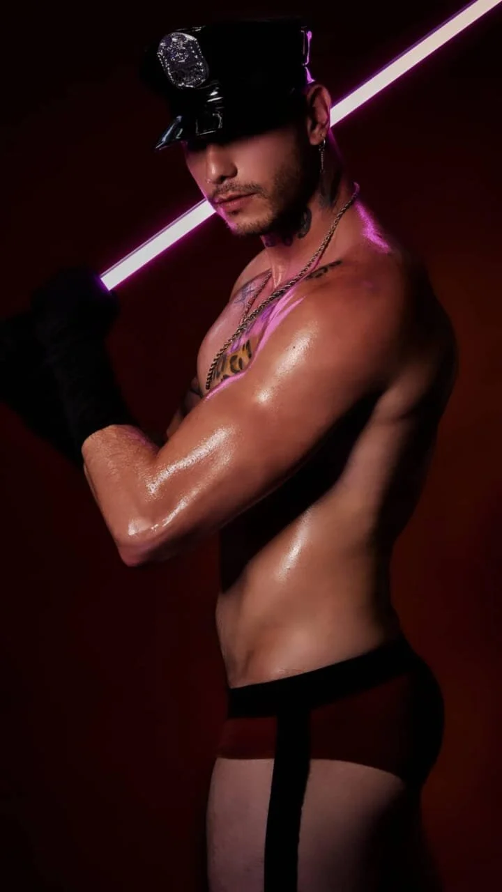 XXX Porn Photo of Nude RickG_Oficial 9