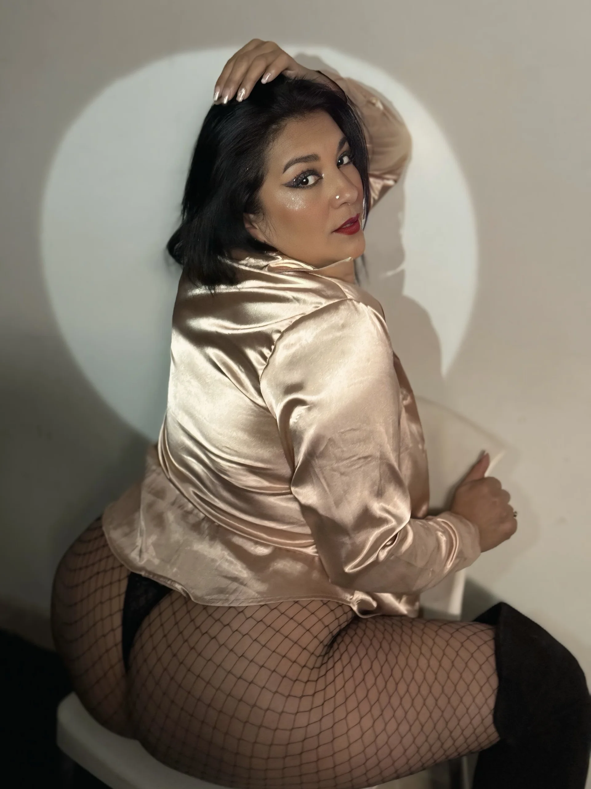 XXX Porn Photo of Nude selena_yourmilf 9