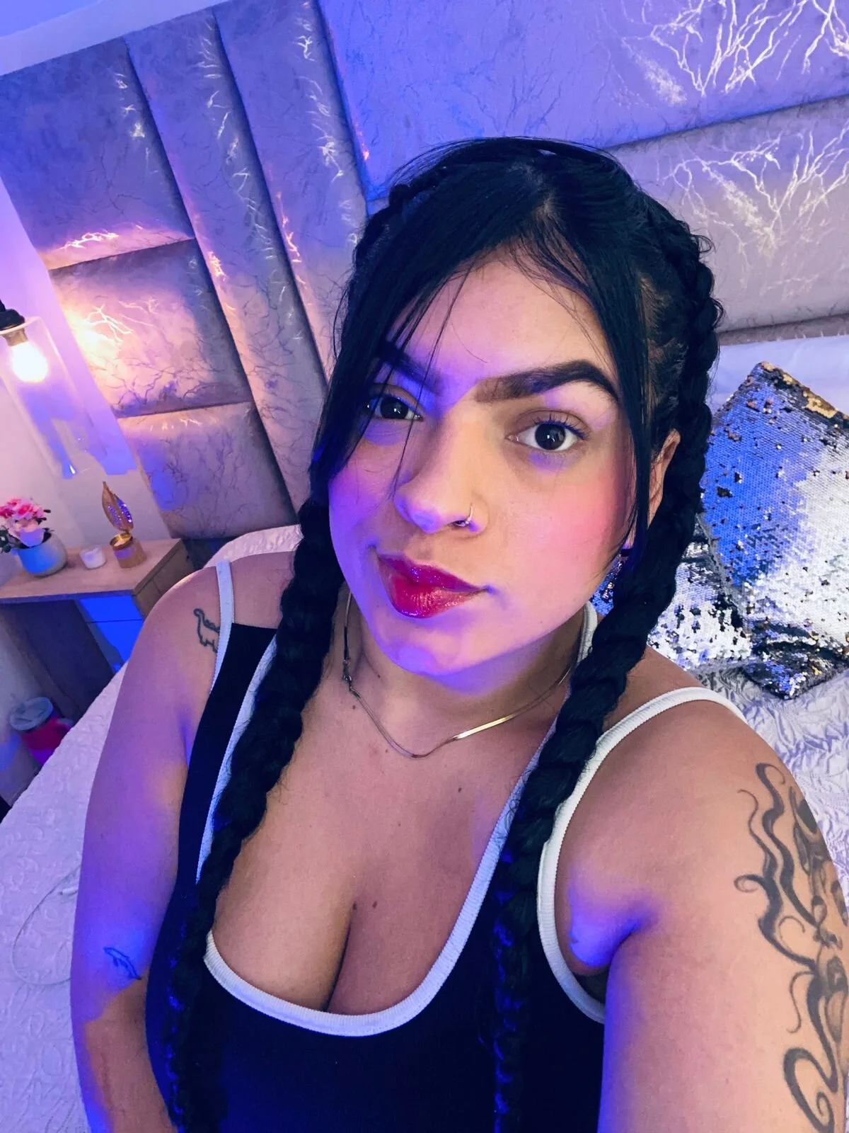 XXX Porn Photo of Nude Ambar85 86
