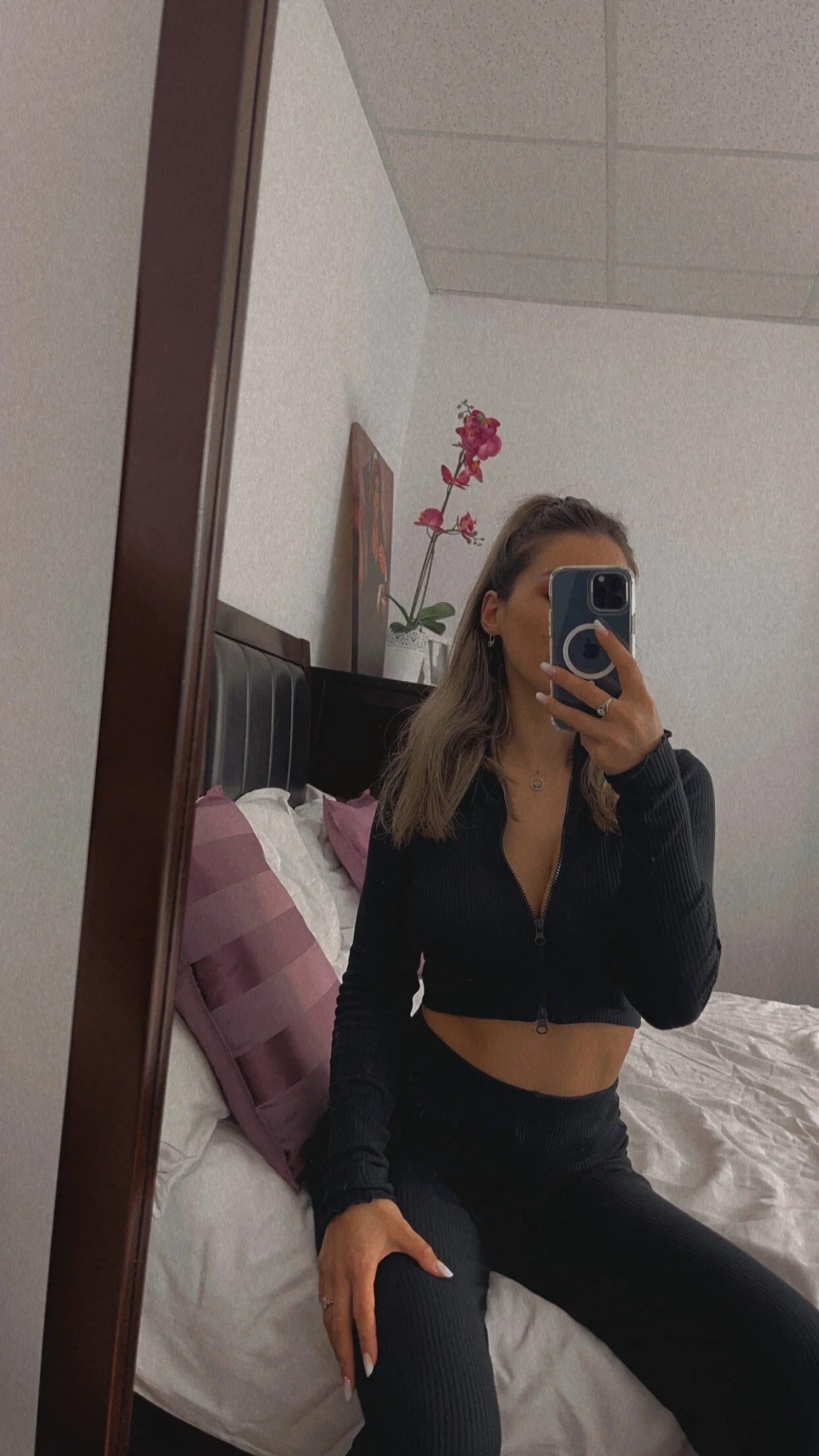 XXX Porn Photo of Nude HotXMom_ 12