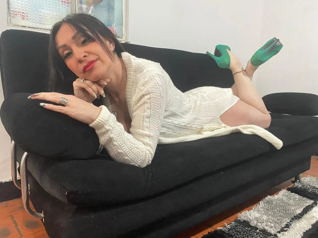 XXX Porn Photo of Nude squirt_Carla_Perverted 4