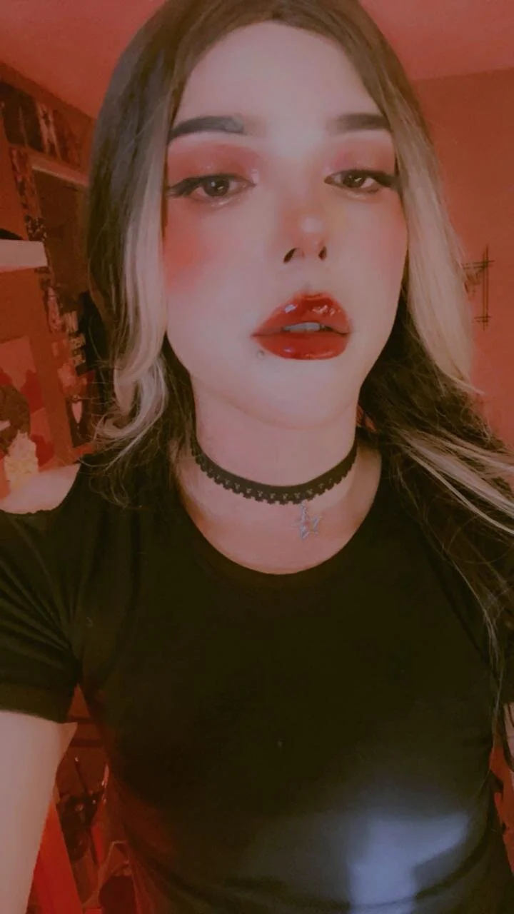 XXX Porn Photo of Nude billiesimons2 20
