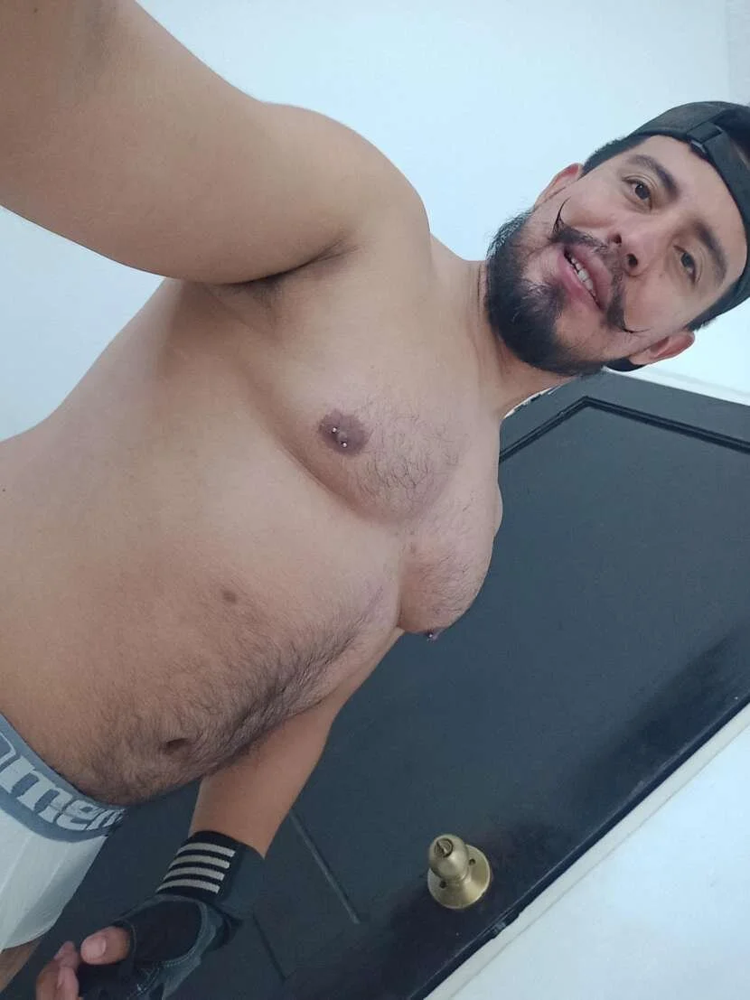XXX Porn Photo of Nude KalethBigDick 375