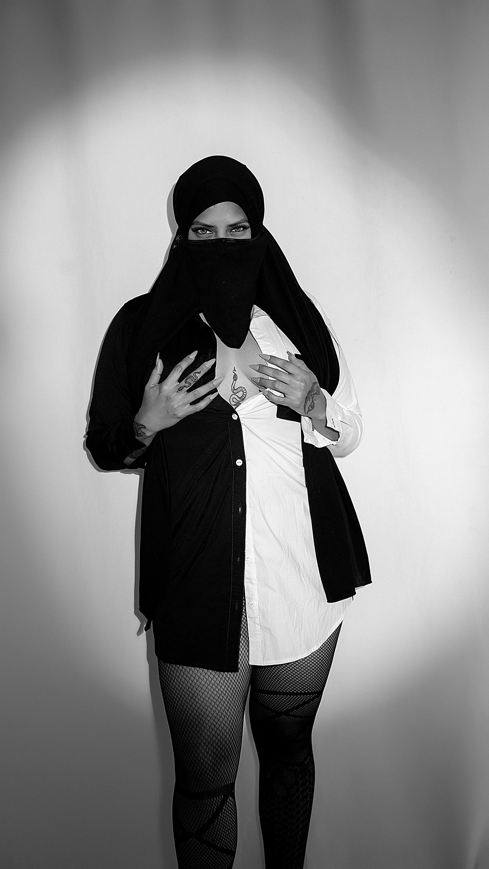 XXX Porn Photo of Nude zully_arab 76