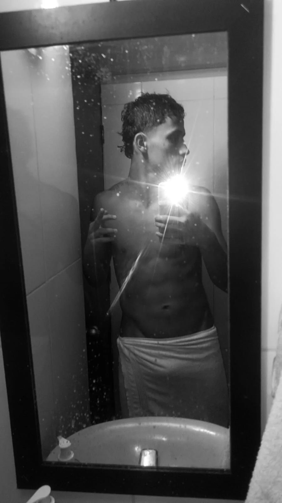 XXX Porn Photo of Nude Ryan_latin 10