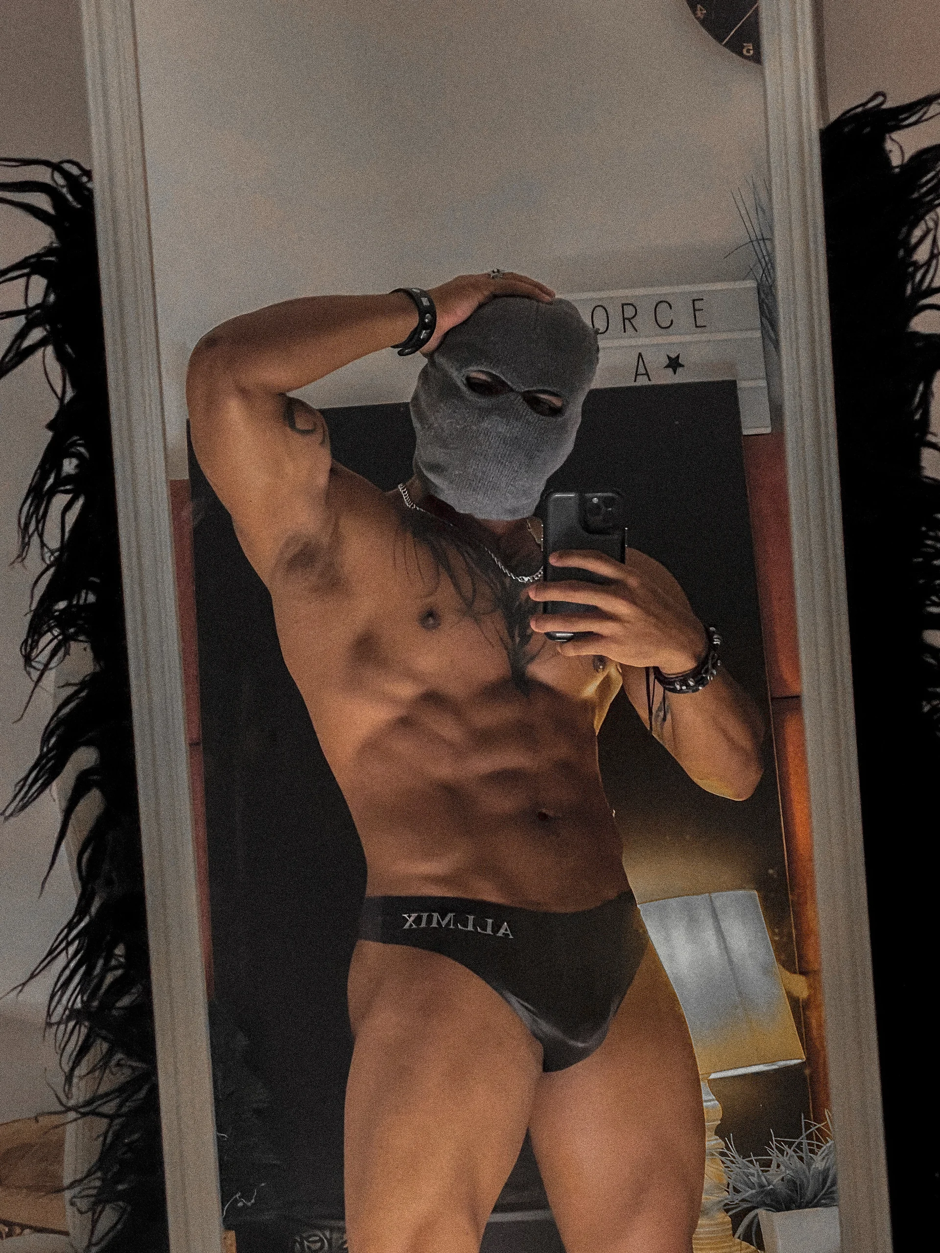 XXX Porn Photo of Nude Young_laroi 45