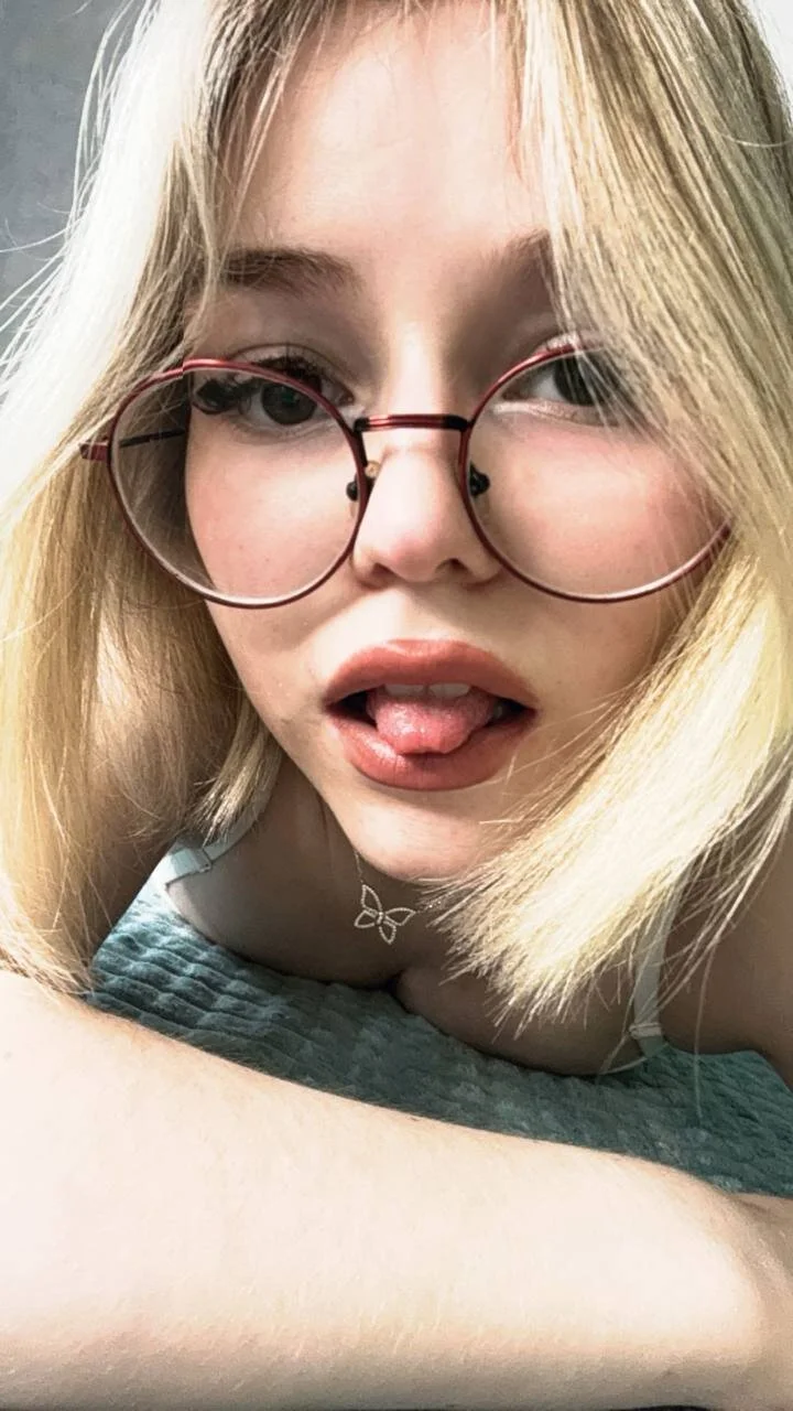 XXX Porn Photo of Nude Dragonwind 16