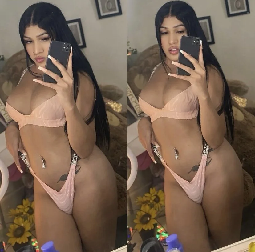 XXX Porn Photo of Nude salomegalesoxxx 1
