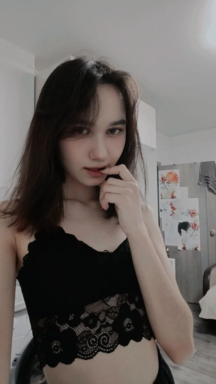 XXX Porn Photo of Nude Mollyss_69 7
