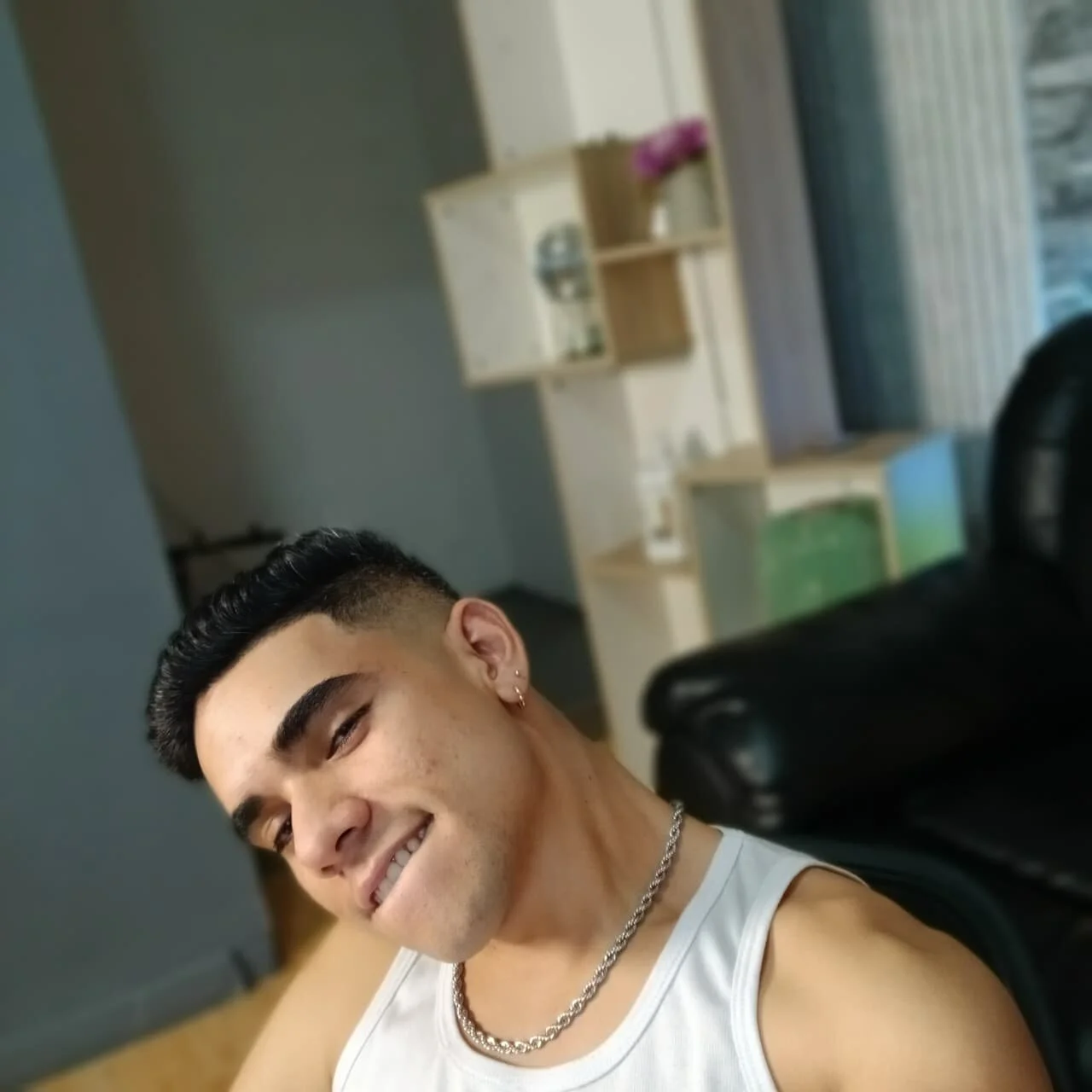 XXX Porn Photo of Nude zack_joness18 32