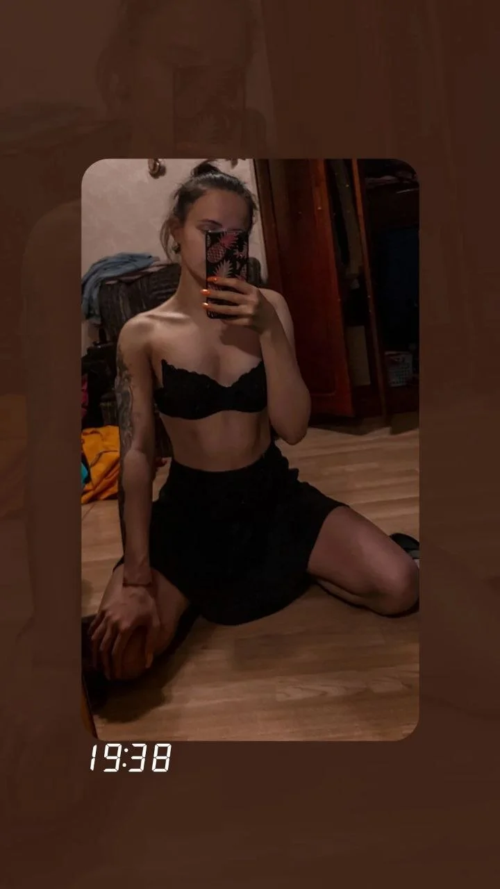 XXX Porn Photo of Nude Alanna_Pow 34