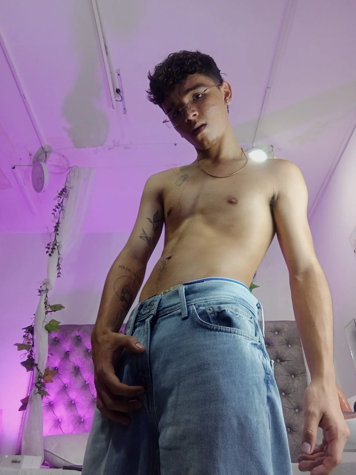 XXX Porn Photo of Nude Ian_Castillo_ 29
