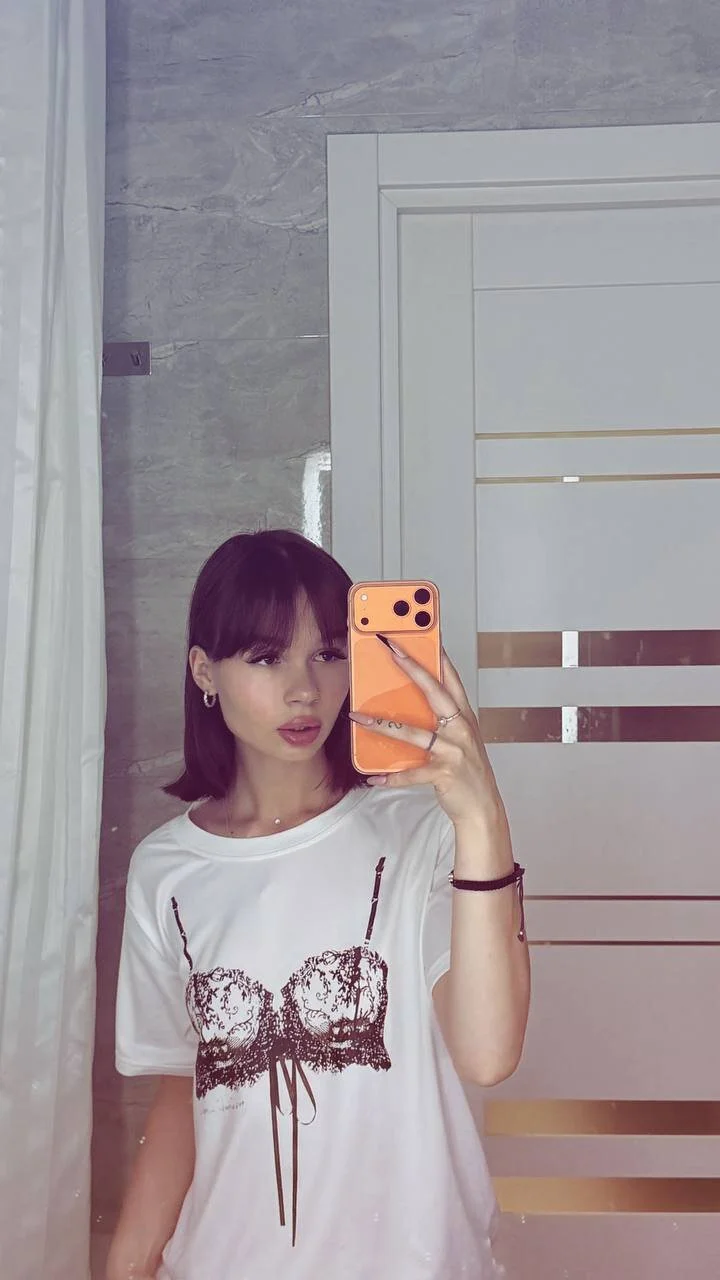 XXX Porn Photo of Nude wenitwu 5