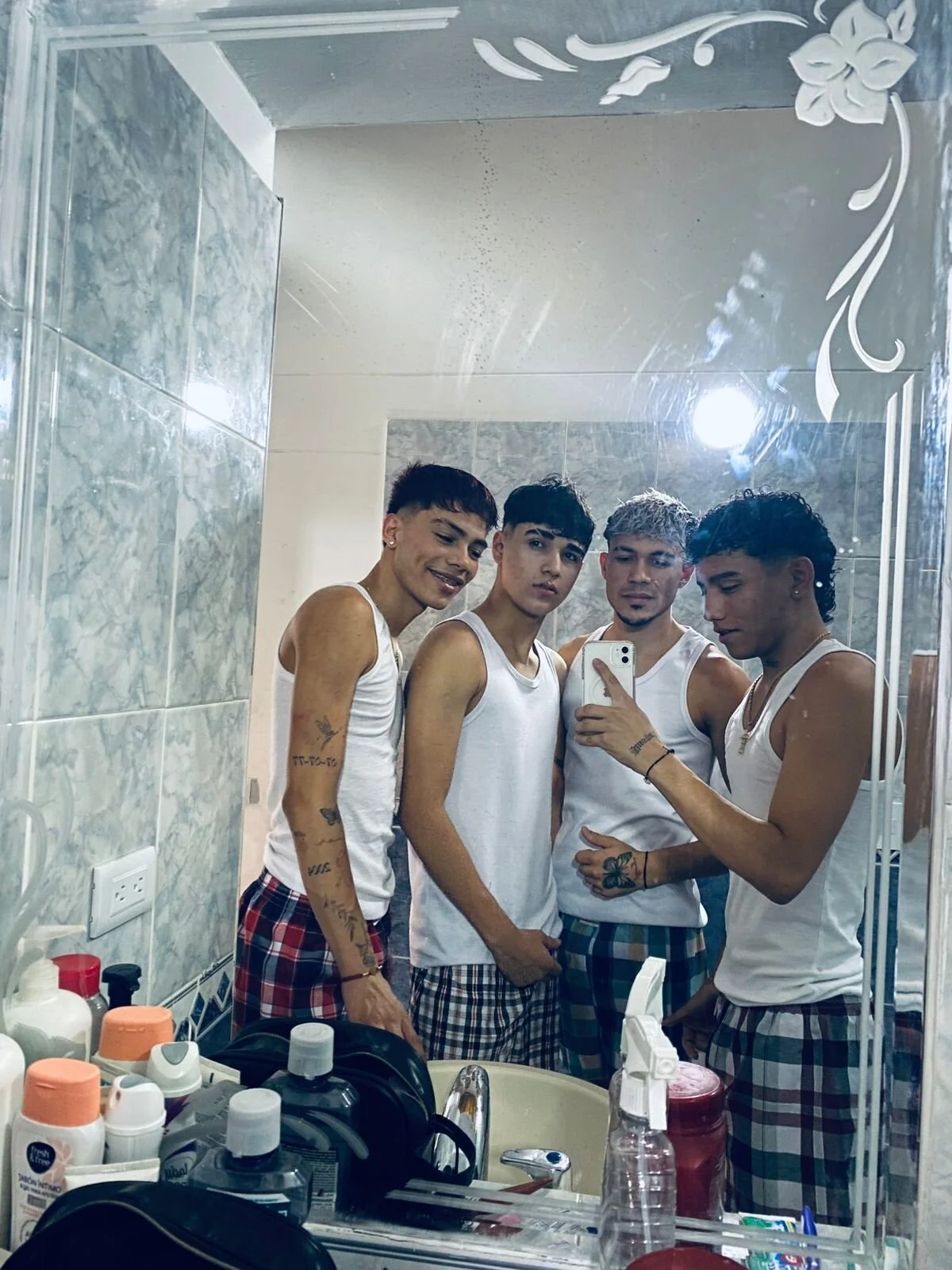 XXX Porn Photo of Nude Theguys-passion 2