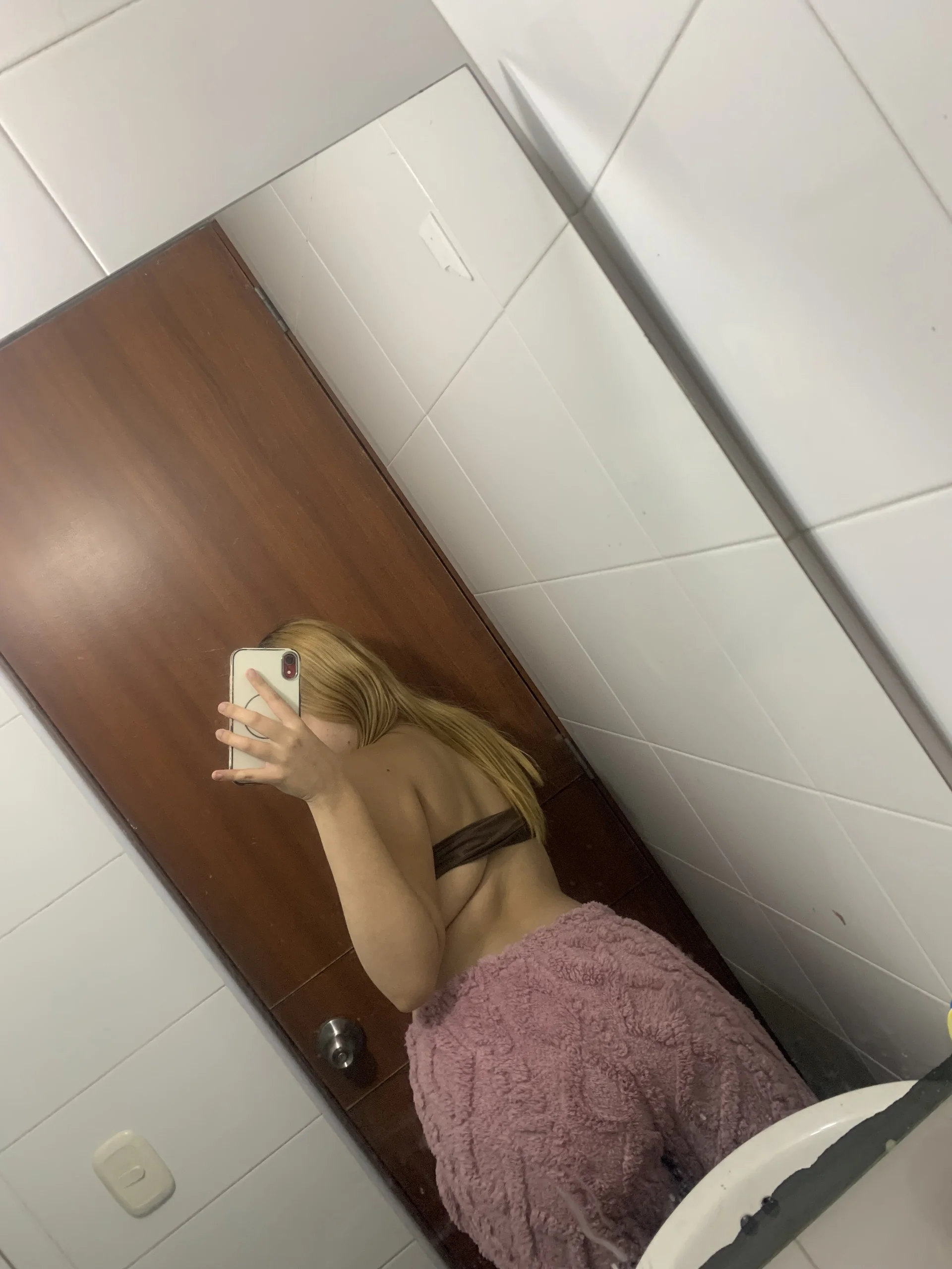 XXX Porn Photo of Nude zury_cute1 4