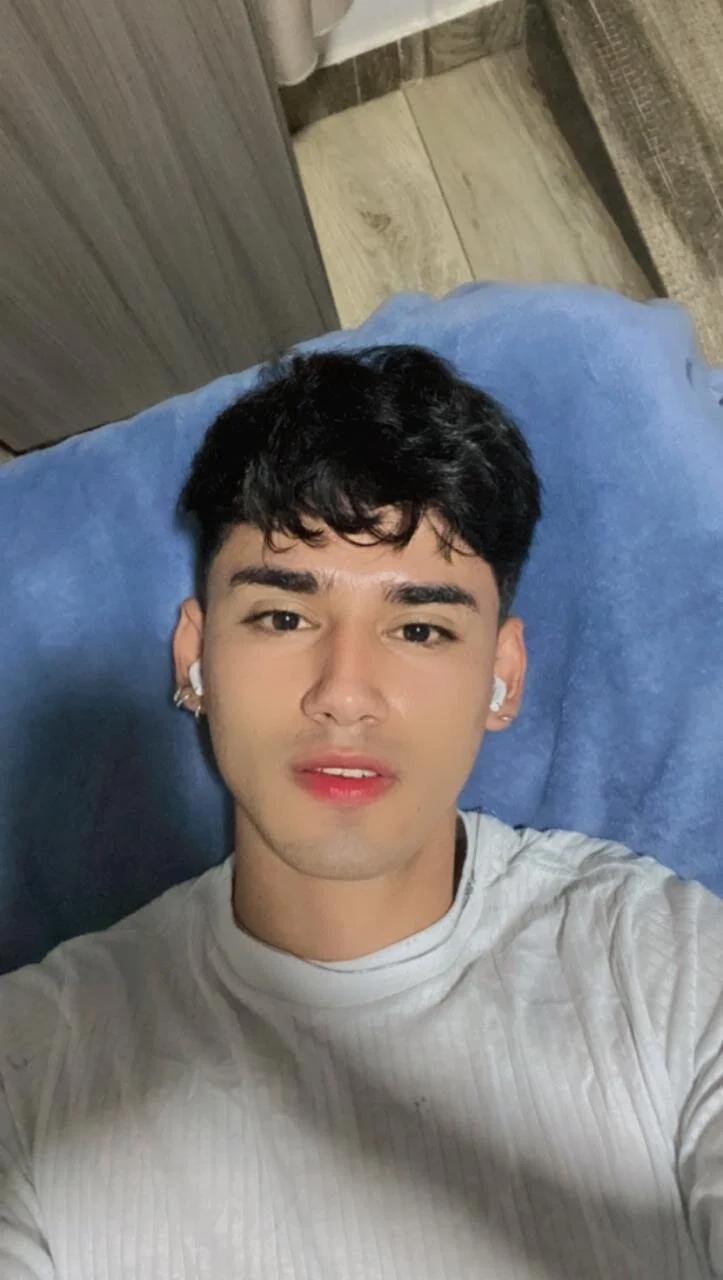 XXX Porn Photo of Nude juan_stiven 10