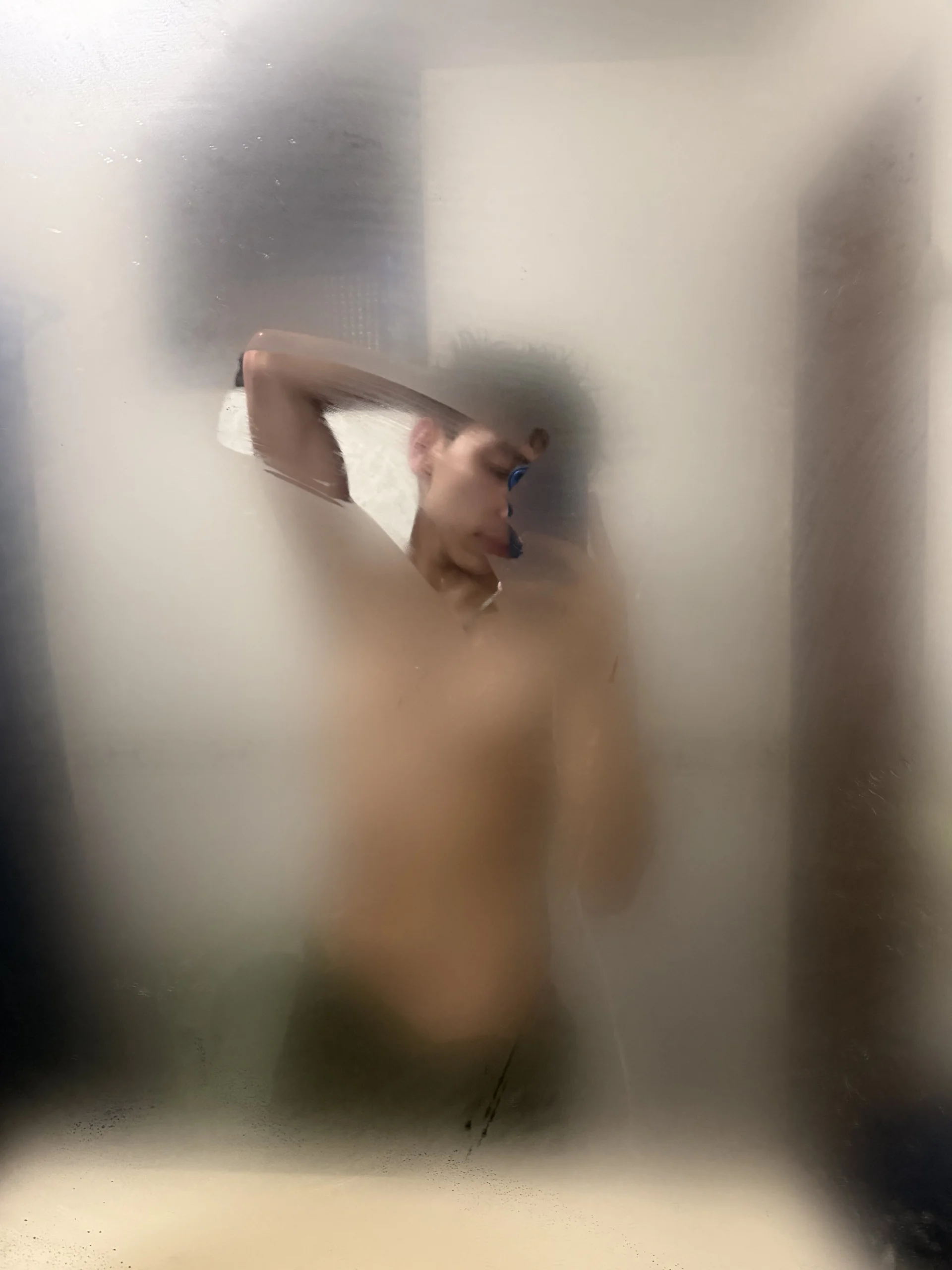 XXX Porn Photo of Nude young_liam 1