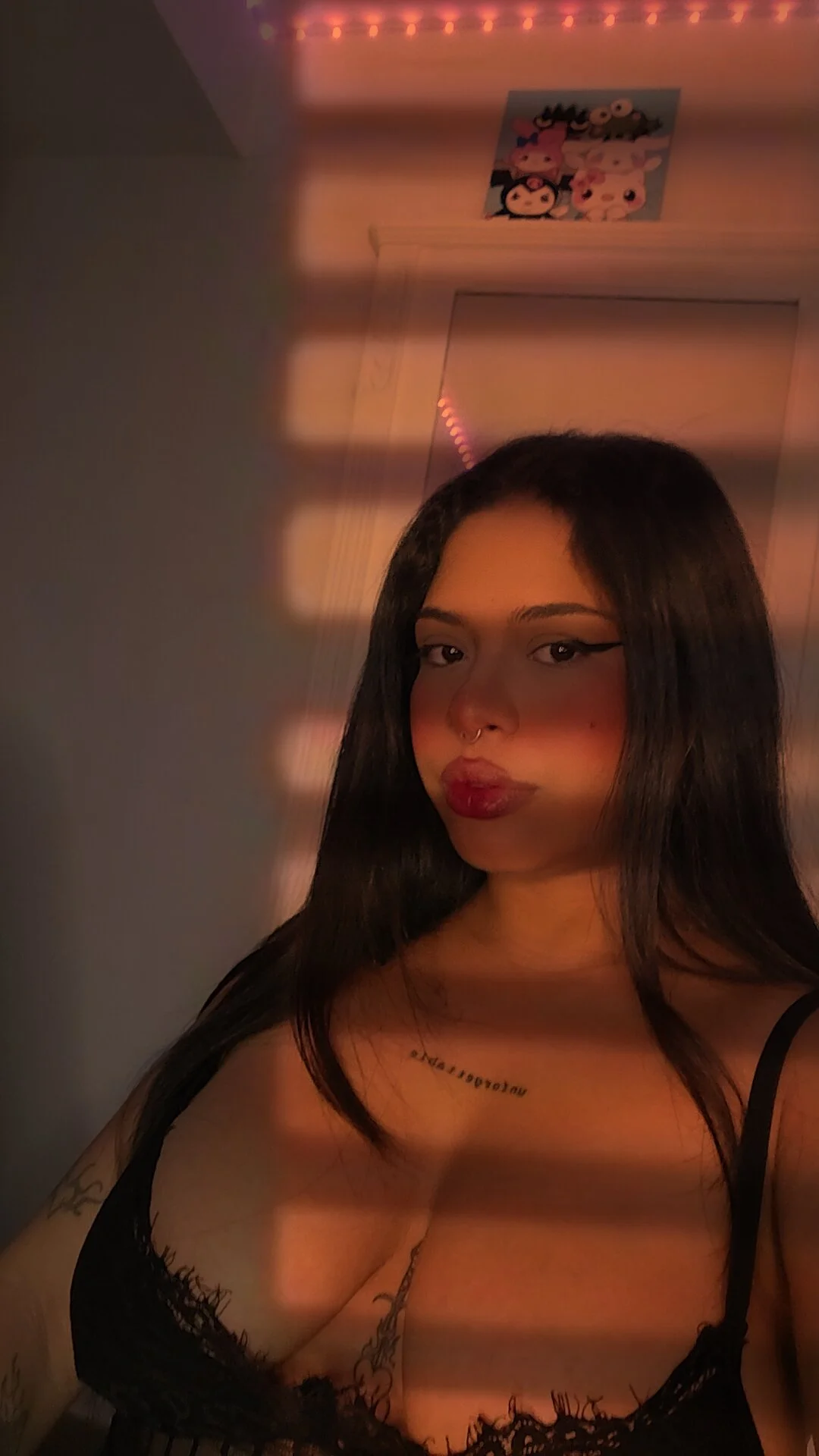 XXX Porn Photo of Nude reina_reina 2