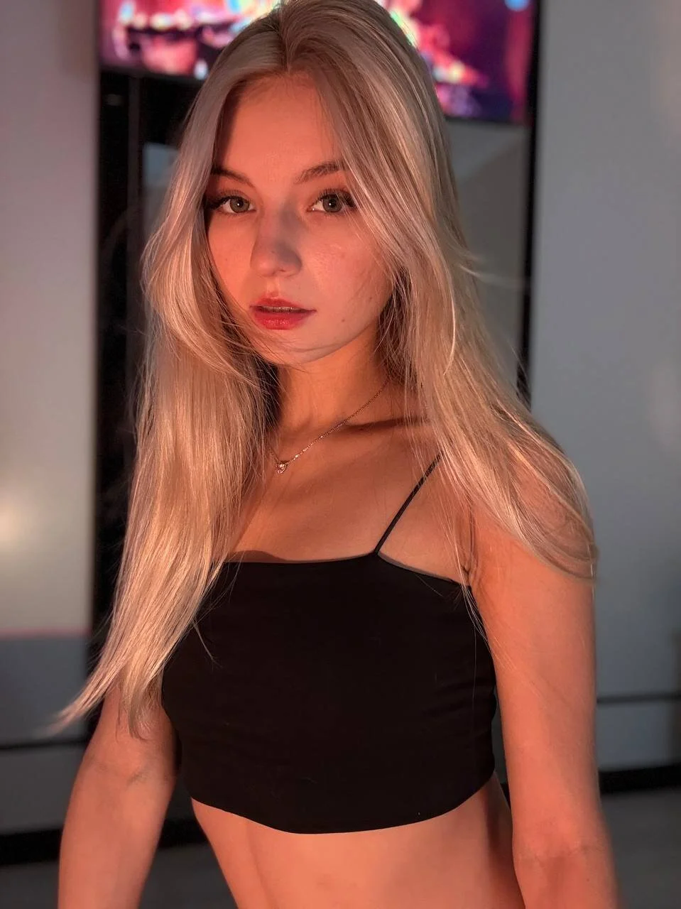 XXX Porn Photo of Nude my_little_polIy 3