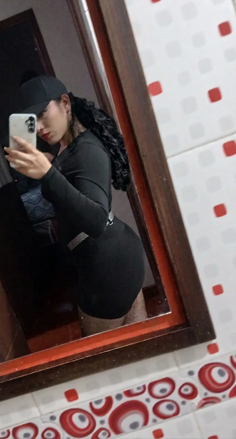 XXX Porn Photo of Nude thefartqueen 4