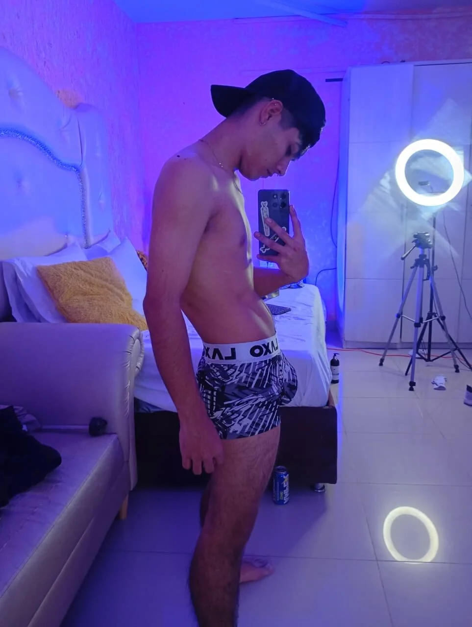 XXX Porn Photo of Nude TaylerCruz 6