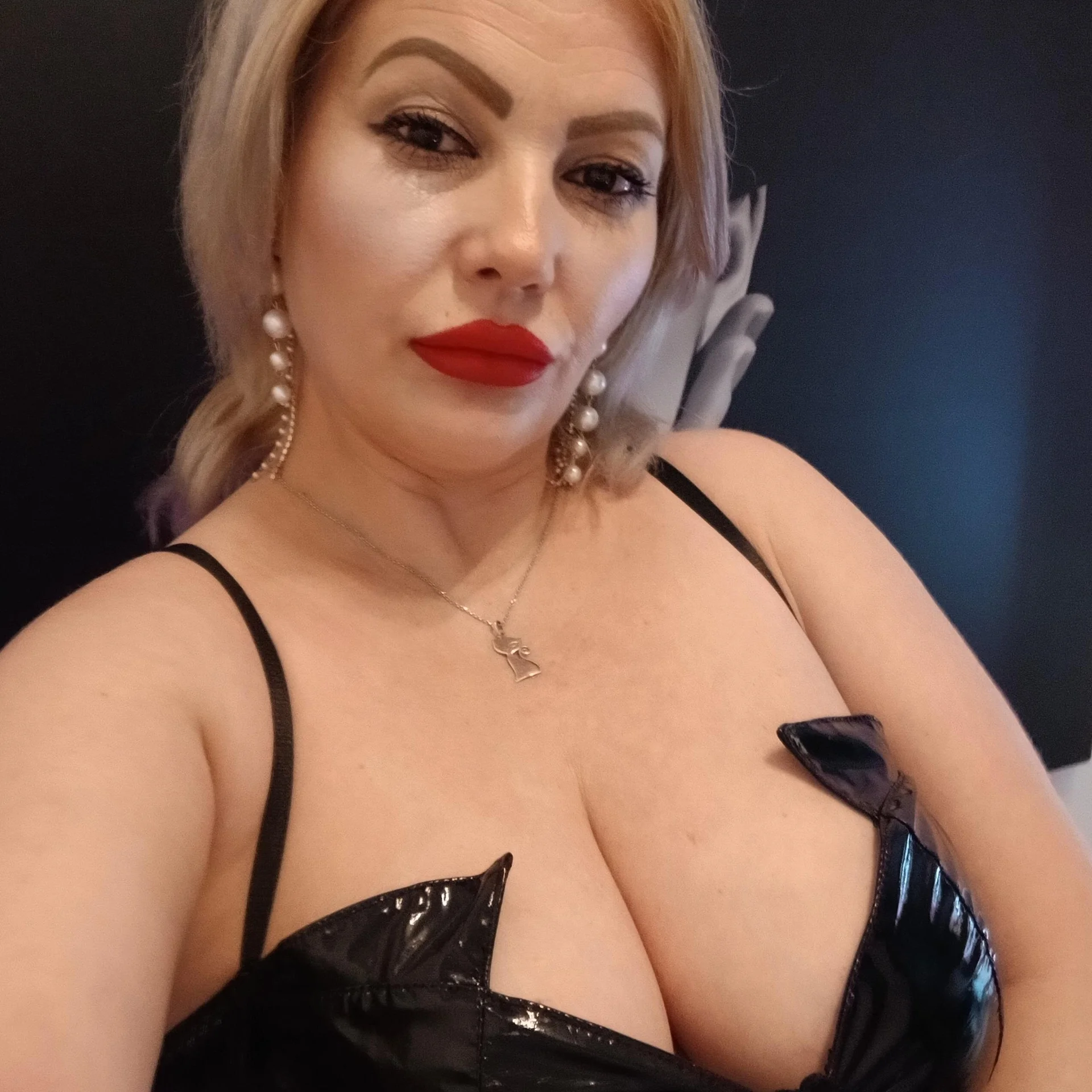 XXX Porn Photo of Nude MistressDemi 34