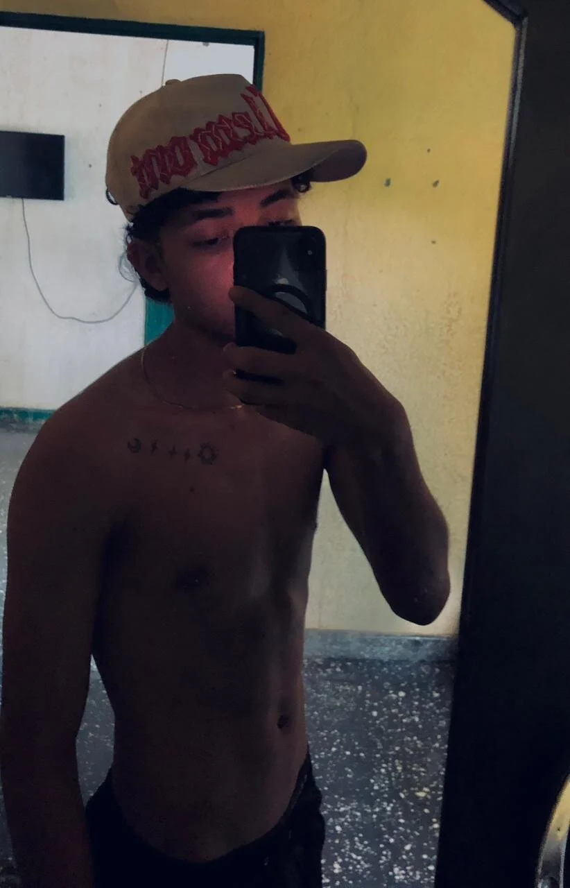 XXX Porn Photo of Nude ian_boyvg 5
